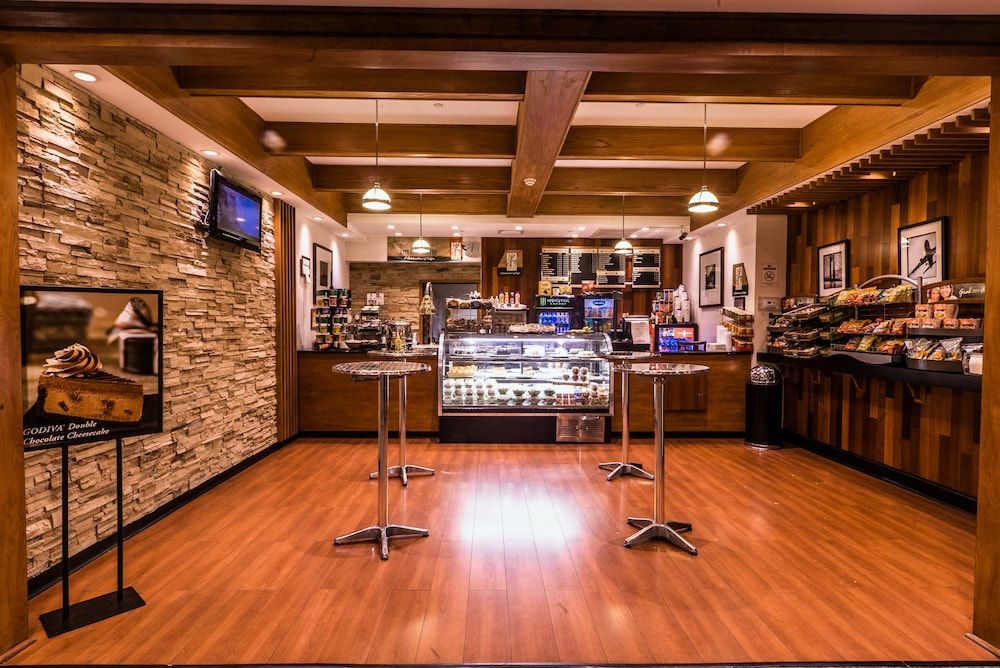 Crowne Plaza Newark Airport 2 Crowne Plaza Newark Airport 2