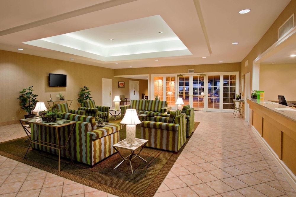 La Quinta Inn by Wyndham Phoenix North 3