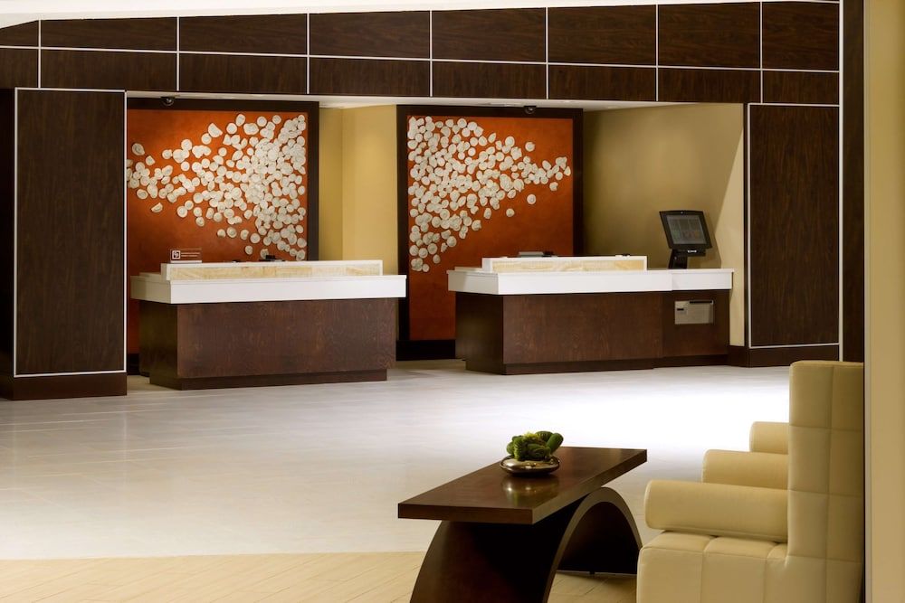 Hyatt Regency Suites Atlanta Northwest 2