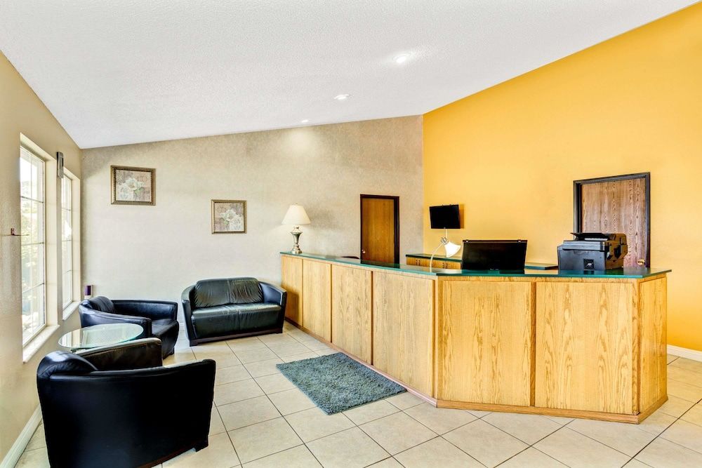 Days Inn by Wyndham Carson City 2