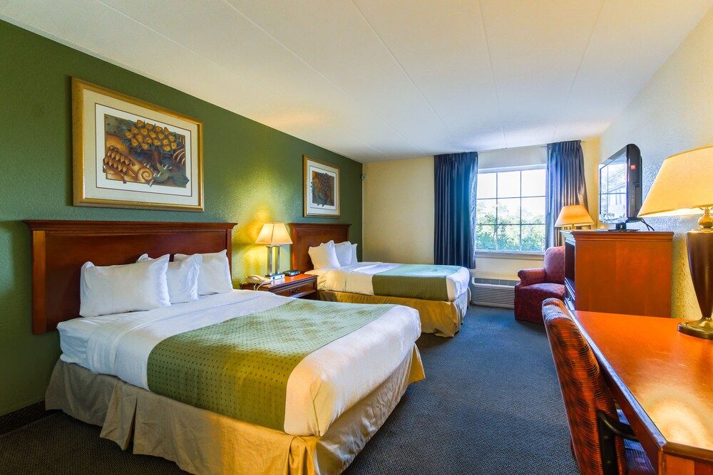 Quality Inn & Suites Conference Center