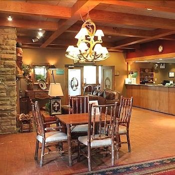 Chestnut Tree Inn Cherokee 1