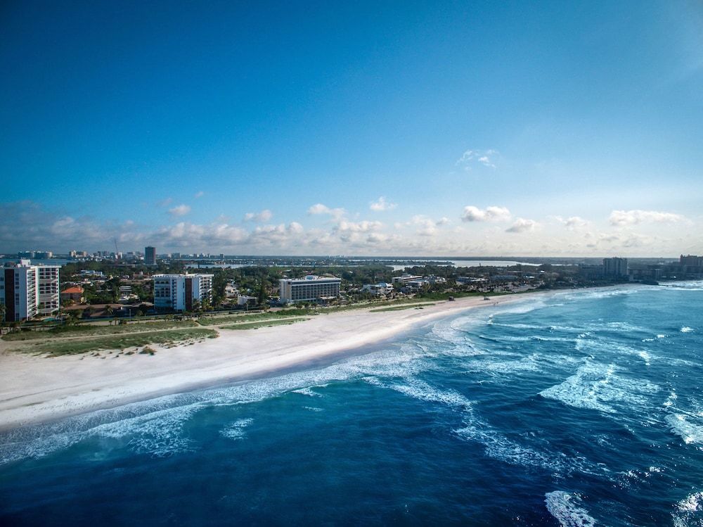 Cirque St. Armands Beachside 1