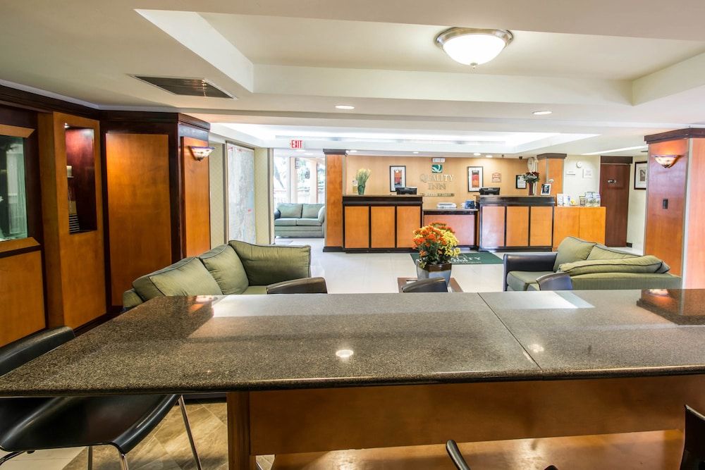 Quality Inn Miami Airport 3