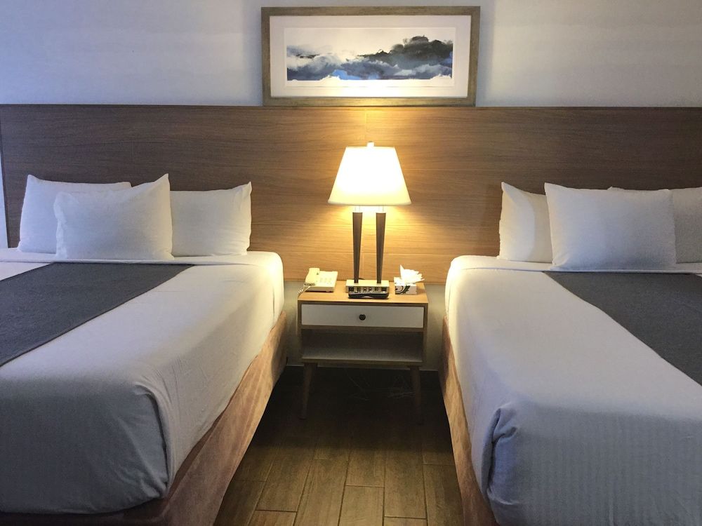 San Diego Downtown Lodge 3