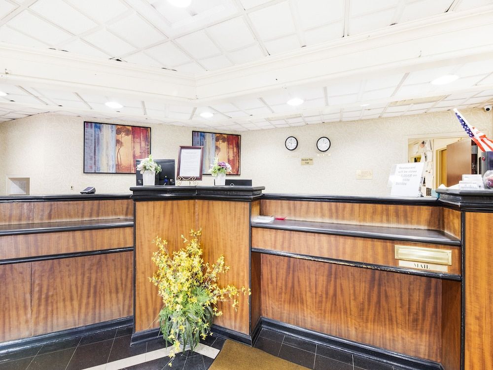 OYO Hotel East Hanover NJ-10 2