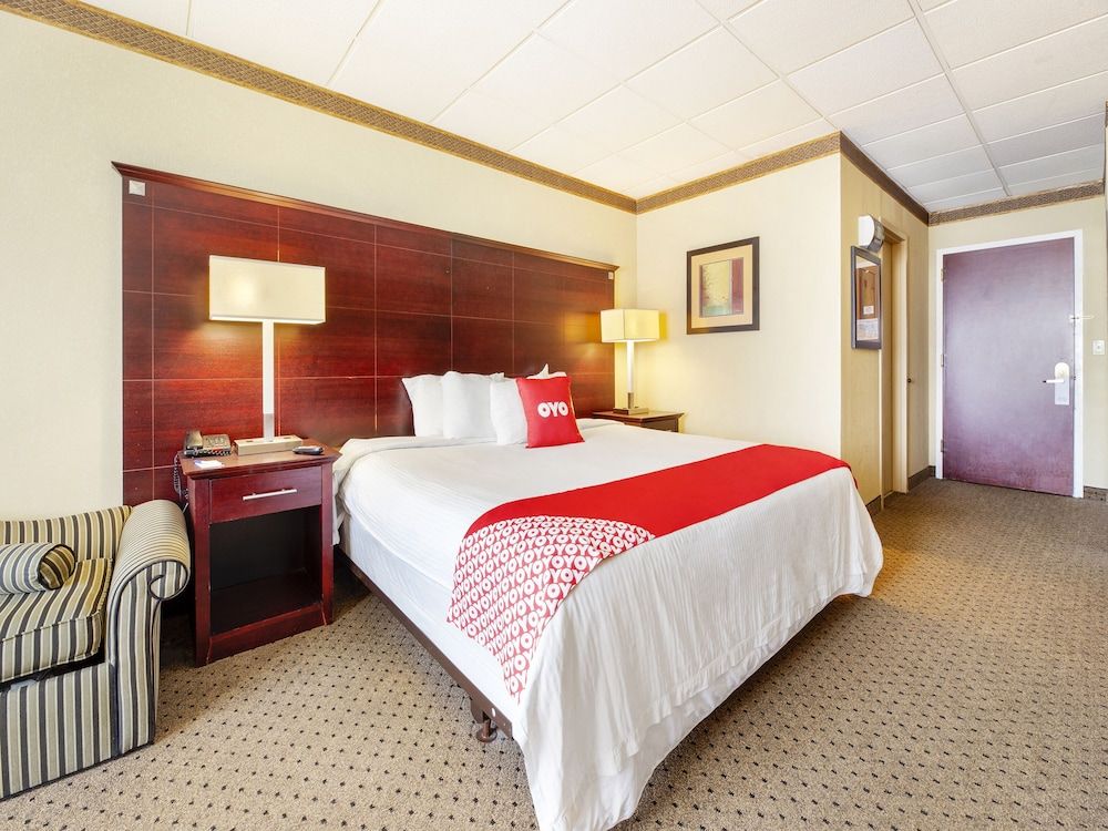 OYO Hotel East Hanover NJ-10