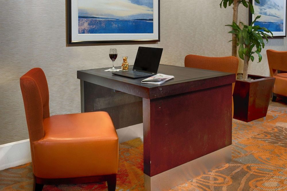 DoubleTree by Hilton Norwalk 3