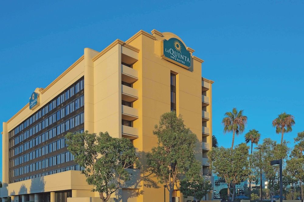 La Quinta Inn & Suites Buena Park 3 estrelas em La Palma