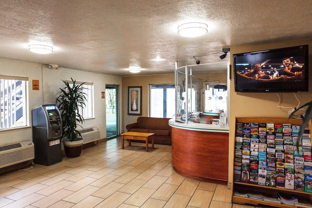 Extend A Suites Midtown Albuquerque 3