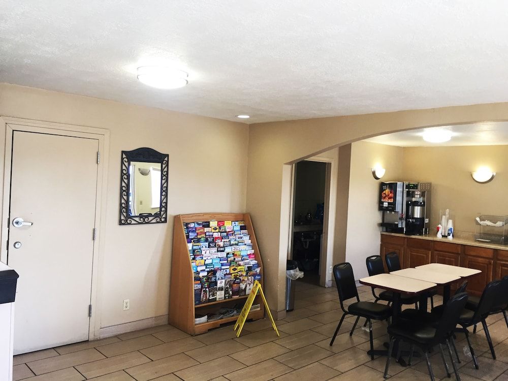 Extend A Suites Midtown Albuquerque 2