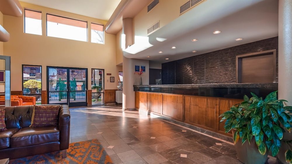 Best Western Plus Orchid Hotel & Suites 2