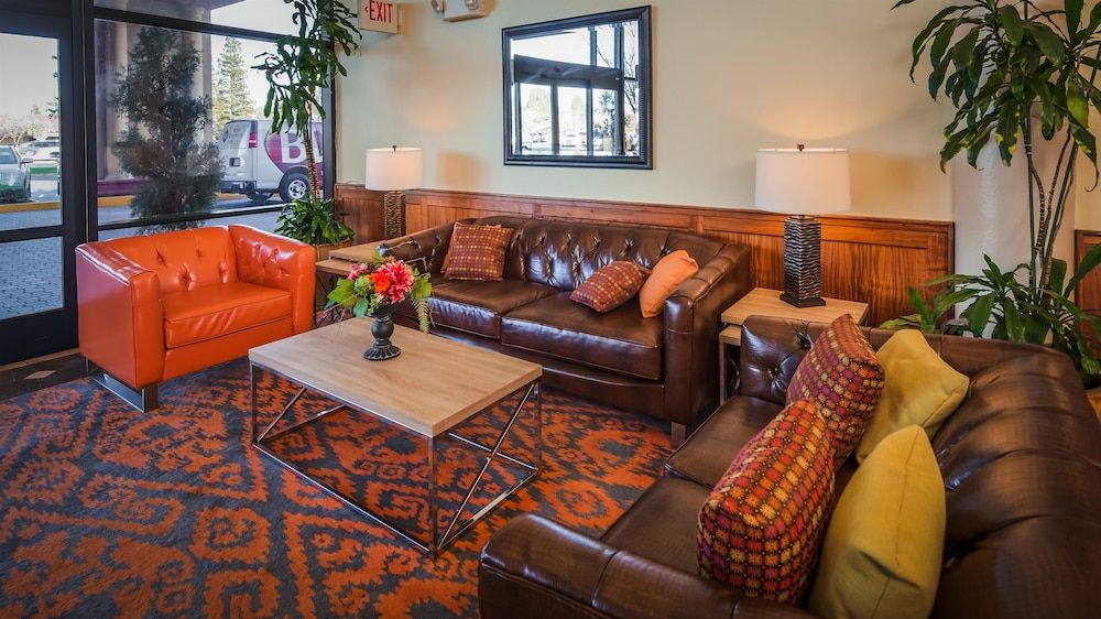 Best Western Plus Orchid Hotel & Suites 3