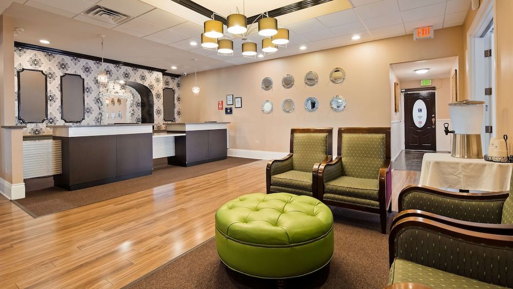 Best Western Plus San Pedro Hotel & Suites 3