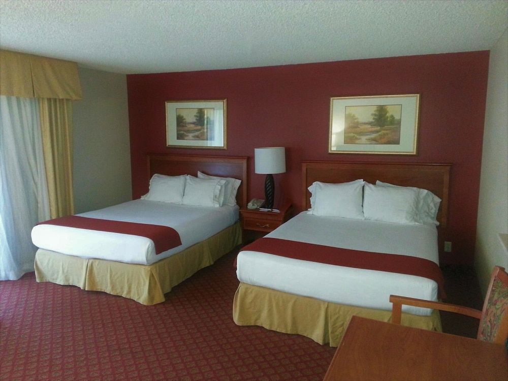 Vinland Hotel And Lounge 3