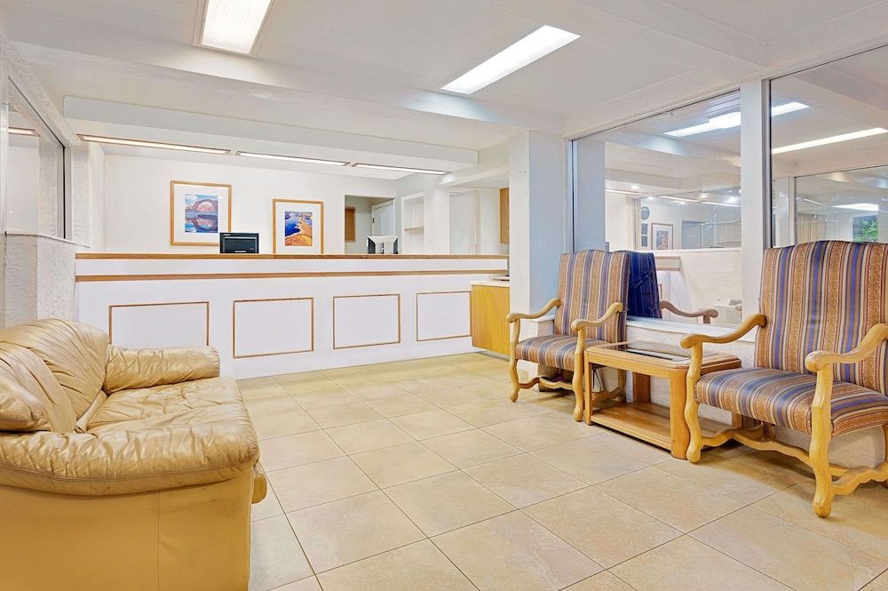 Travelodge by Wyndham Page 2 Travelodge by Wyndham Page 2