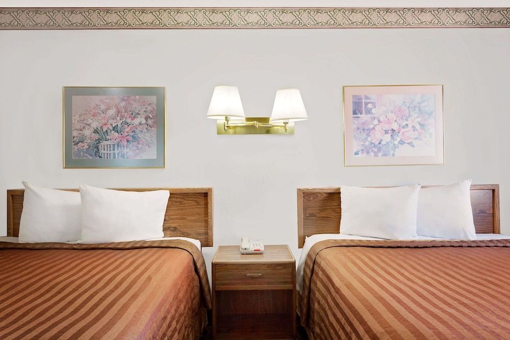 Travelodge by Wyndham Page 3 Travelodge by Wyndham Page 3