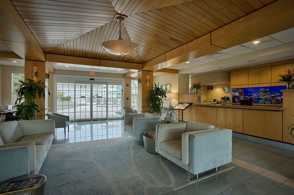Sandcastle Resort at Lido Beach 2