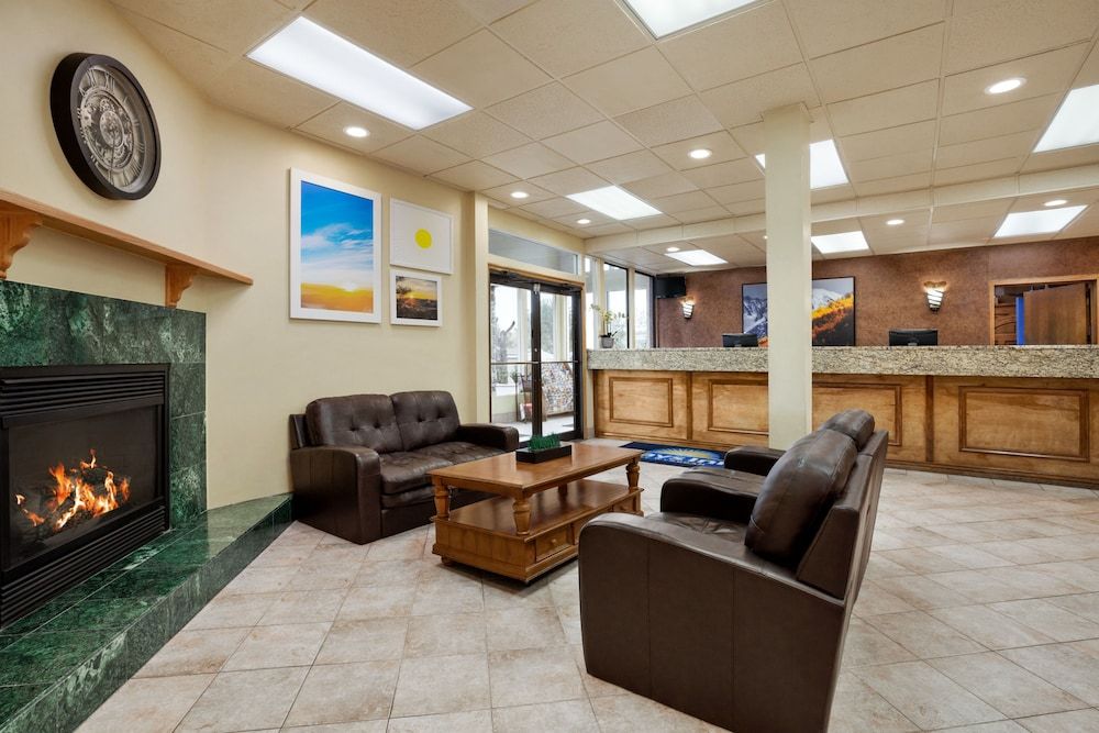 Days Inn & Suites by Wyndham Golden/Denver West 2 Days Inn & Suites by Wyndham Golden/Denver West 2