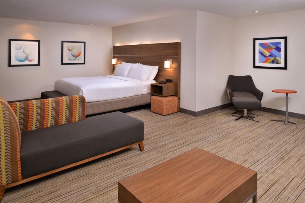 Holiday Inn Express Walnut Creek 3