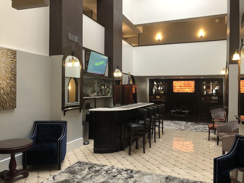 The Roslyn Hotel 3 The Roslyn Hotel 3