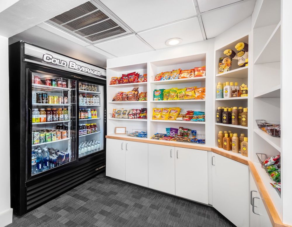 Carlsbad by the Sea Hotel 3