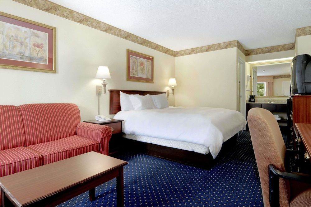 Baymont by Wyndham Tallahassee 3