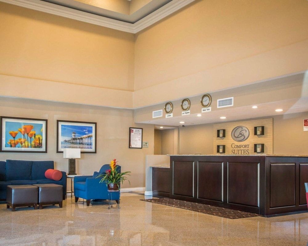 Comfort Suites Huntington Beach 2