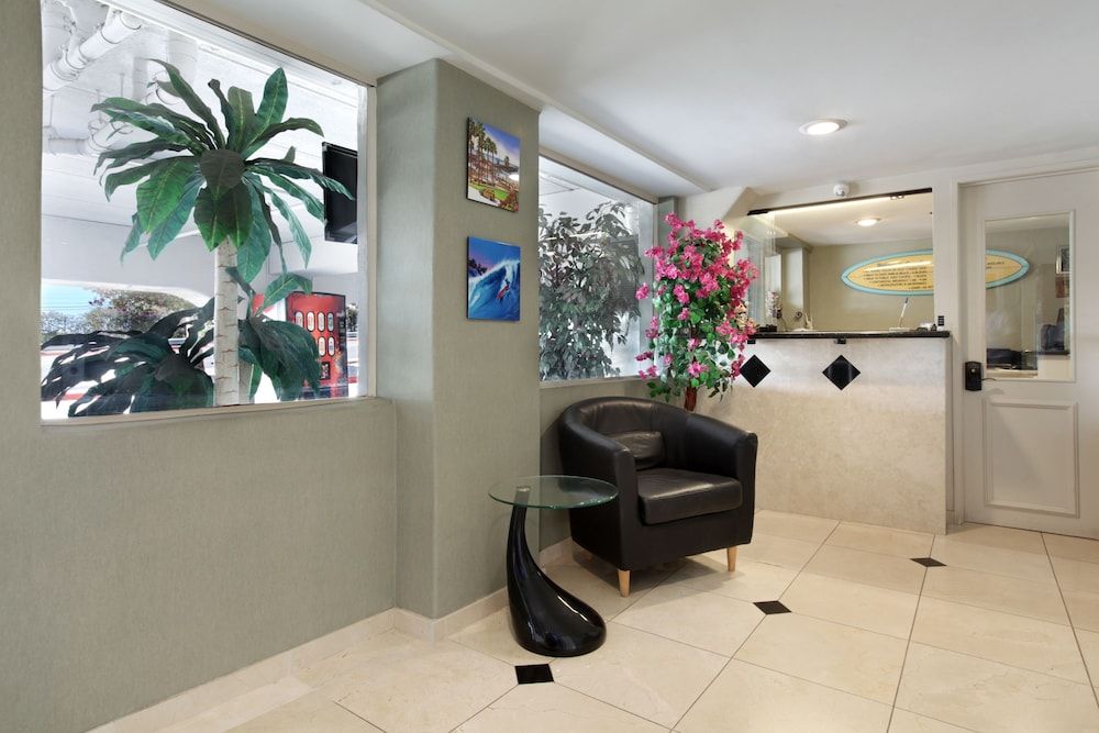 Travelodge by Wyndham San Clemente Beach 3