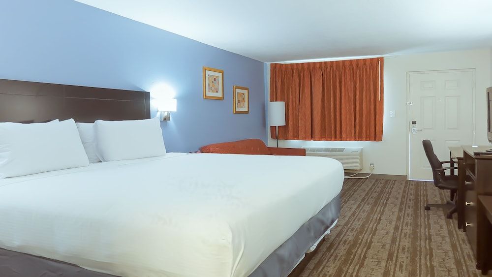 Howard Johnson Express Inn Suites - South Tampa/Ai 1