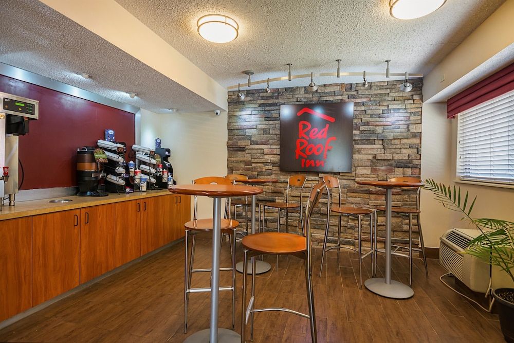 Red Roof Inn Dallas - DFW Airport North 2