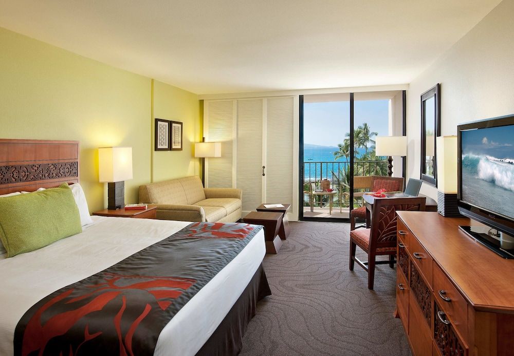 Courtyard by Marriott King Kamehameha's Kona Beach Hotel 3