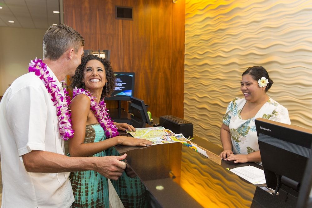 Courtyard by Marriott King Kamehameha's Kona Beach Hotel 2