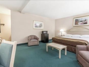 Travelodge San Francisco Airport North 3