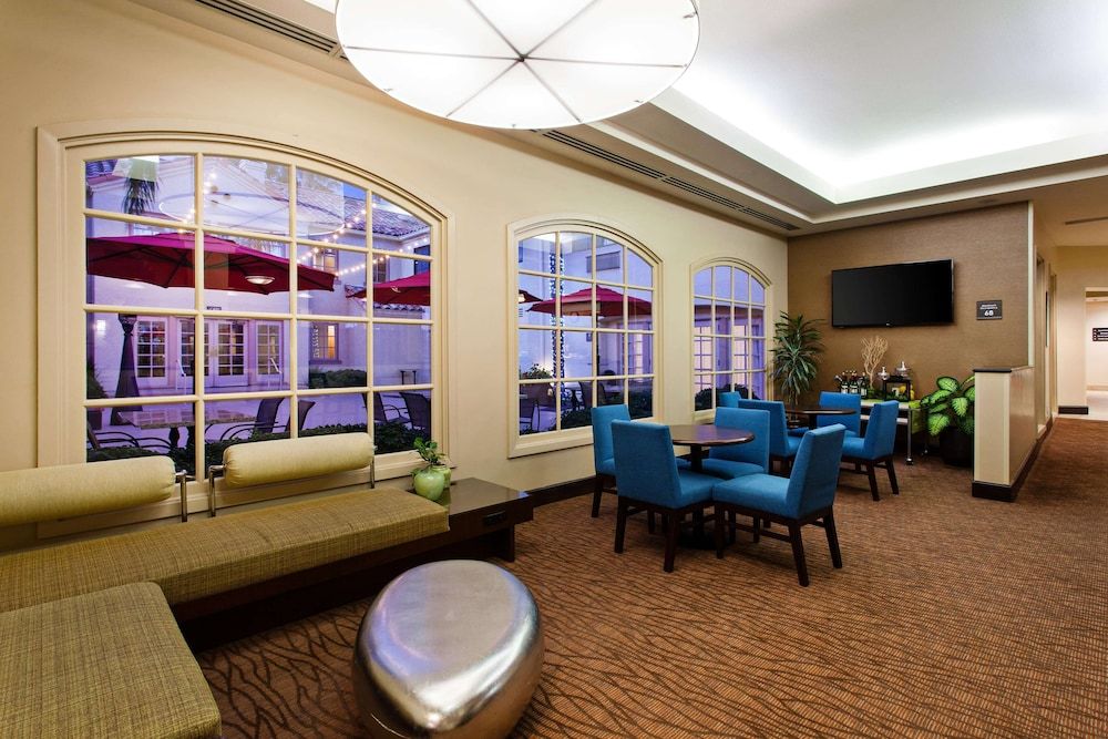 Hilton Garden Inn Valencia Six Flags 2