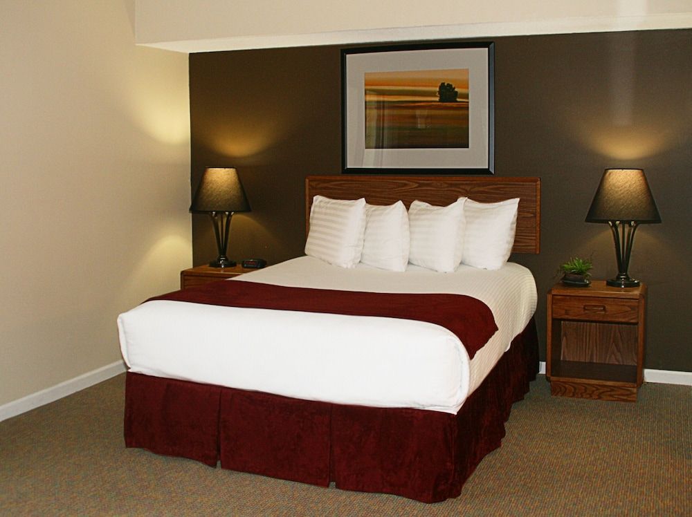 Sterling Hotel and Suites 1