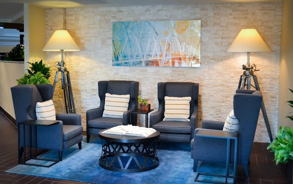 Embassy Suites by Hilton Austin Downtown South Congress 2