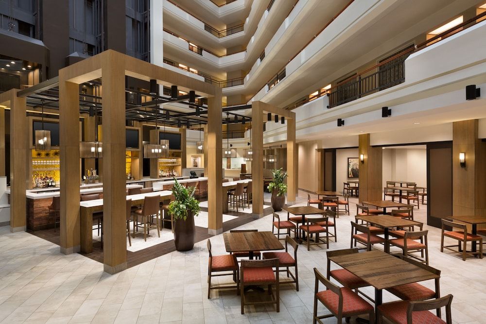 Embassy Suites by Hilton Austin Downtown South Congress 1