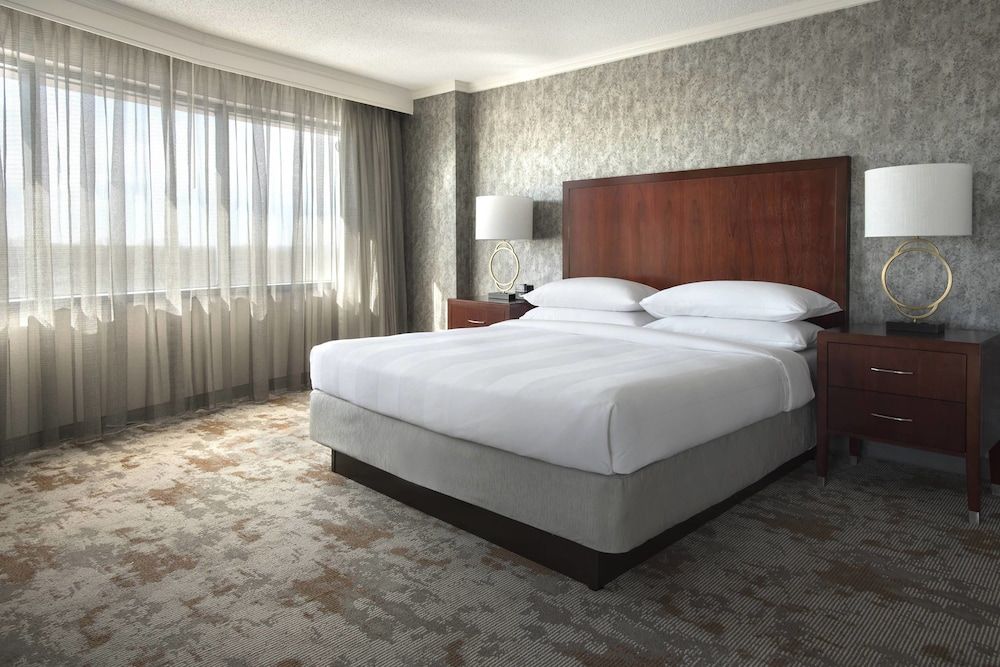 Bethesda Marriott Suites 3