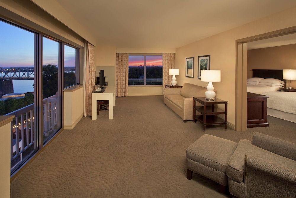 Sheraton Louisville Riverside Hotel 3