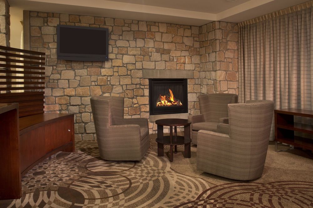 Sheraton Louisville Riverside Hotel 2