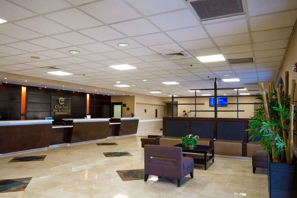 Clarion Inn and Suites Miami Airport 3