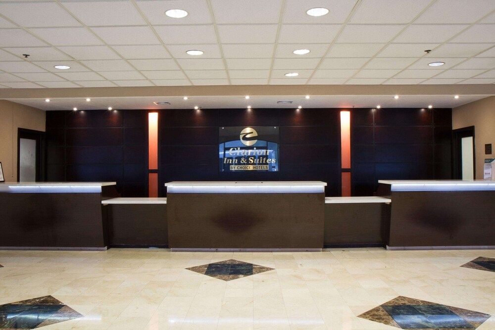 Clarion Inn and Suites Miami Airport 2