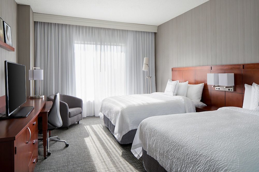 Courtyard by Marriott Downtown Grand Rapids 2