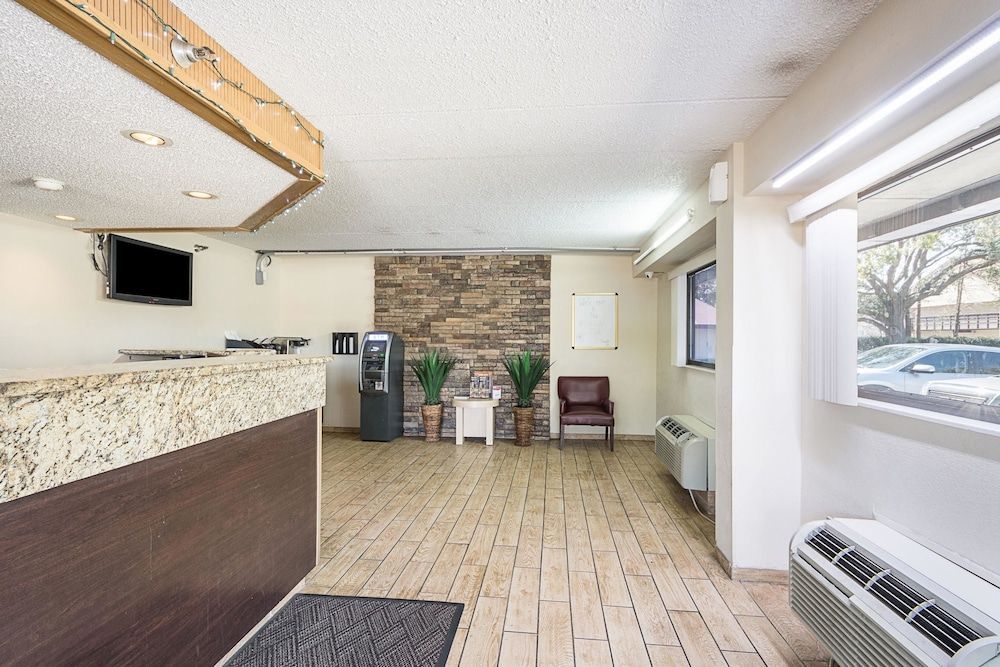 Rodeway Inn Tampa Near Busch Gardens-Usf 3