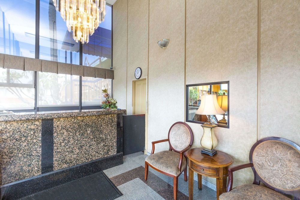Days Inn by Wyndham Los Angeles LAX/VeniceBch/Marina DelRay 2 Days Inn by Wyndham Los Angeles LAX/VeniceBch/Marina DelRay 2