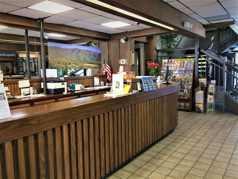 Sidney James Mountain Lodge 2