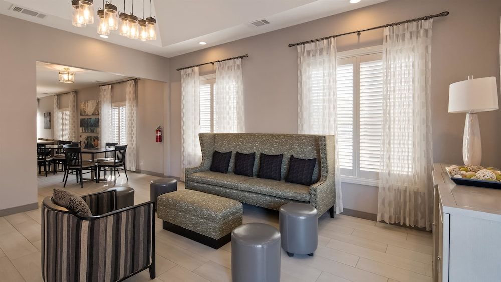 Best Western Country Inn 2