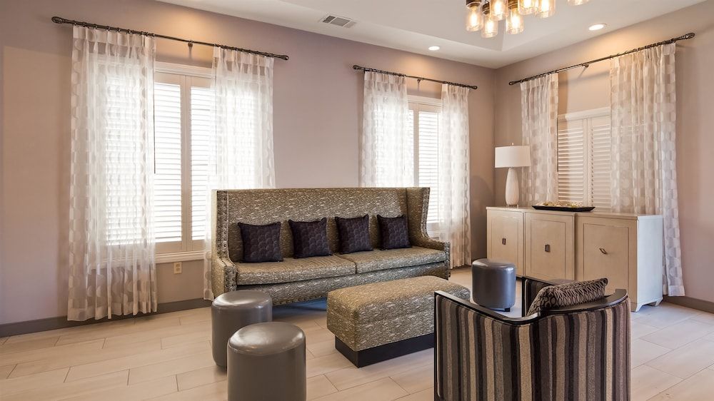 Best Western Country Inn 3