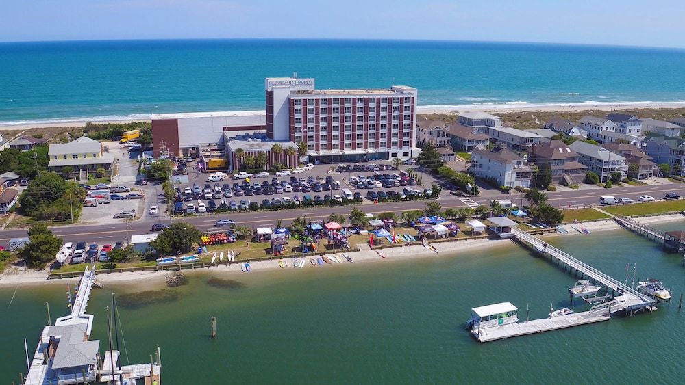 Blockade Runner Beach Resort